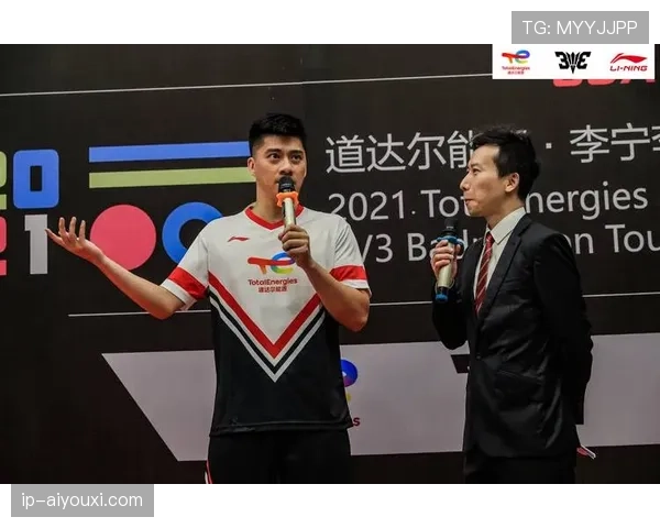 傅海峰退役后住广州豪宅，每天五点起床陪儿子练球，老婆说他比当球员时还自律